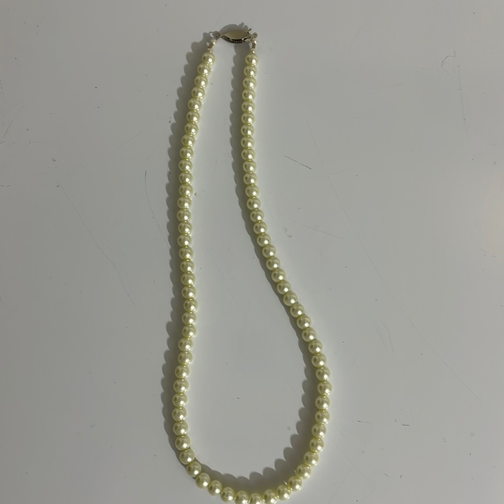 Pearl necklace